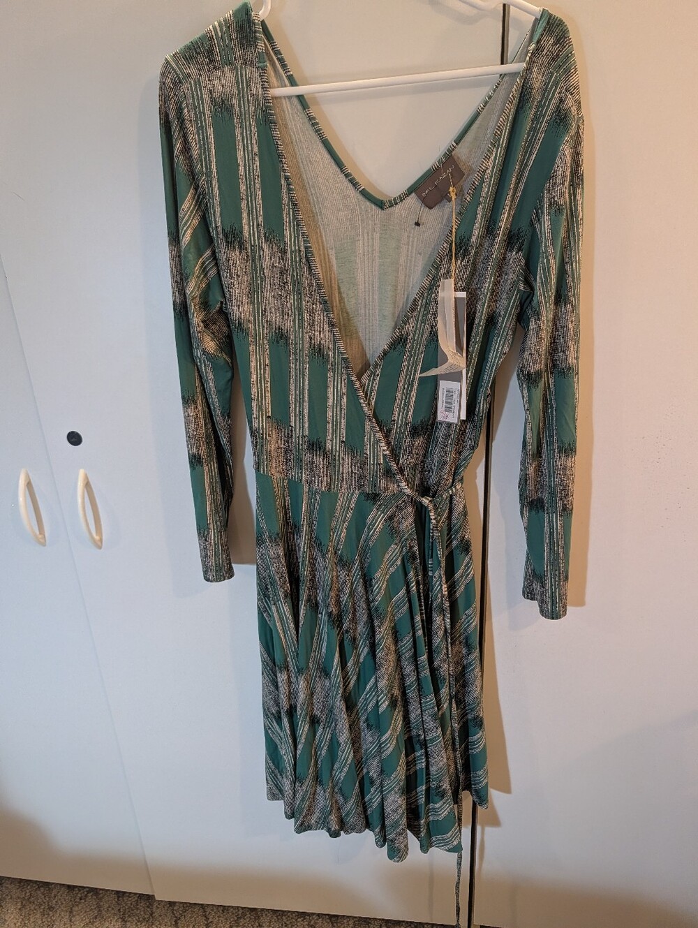 Bel Kazan Artesia Woman's Large Green Patterned Wrap Dress NWT